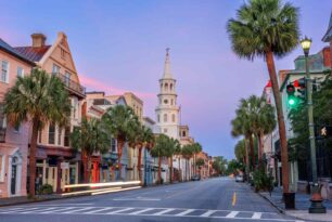 Exploring the Charm of Charleston: A Traveler’s Guide to South Carolina’s Historic Gem